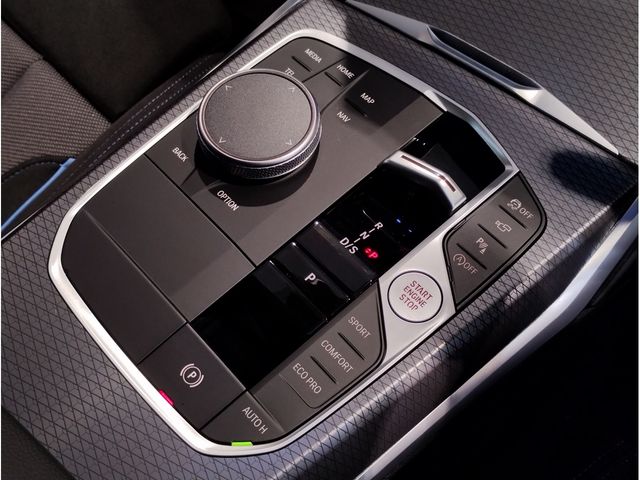 BMW 3SERIES SEDAN 2025 Image 31