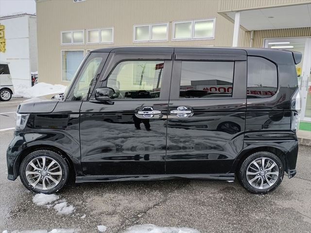 HONDA N BOX CUSTOM 2021 Image 31