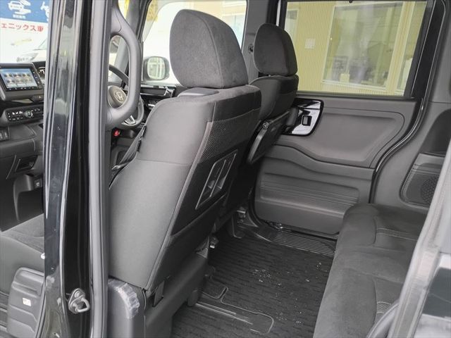 HONDA N BOX CUSTOM 2021 Image 31