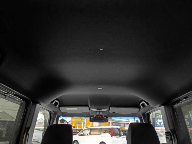 HONDA N BOX CUSTOM 2021 Image 31