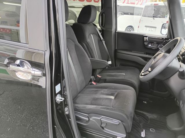 HONDA N BOX CUSTOM 2021 Image 31