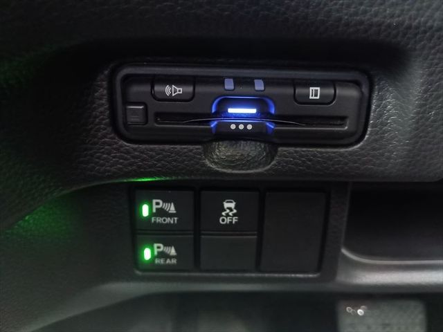 HONDA N BOX CUSTOM 2021 Image 31