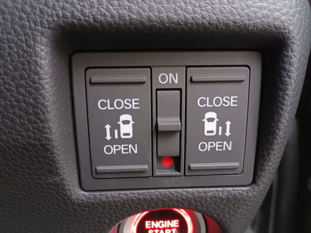 HONDA N BOX CUSTOM 2021 Image 31