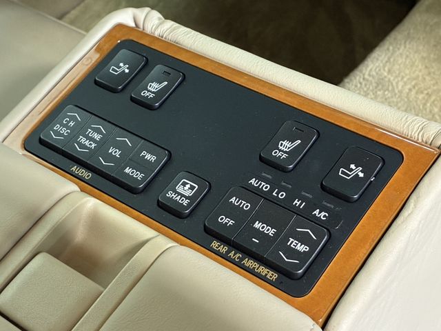 TOYOTA CROWN MAJESTA 4WD 2007 Image 31