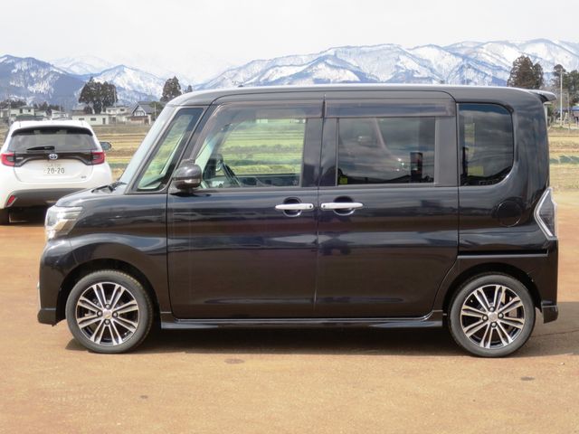 DAIHATSU TANTO CUSTOM 4WD 2018 Image 31