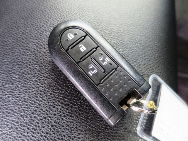 DAIHATSU TANTO CUSTOM 4WD 2018 Image 31