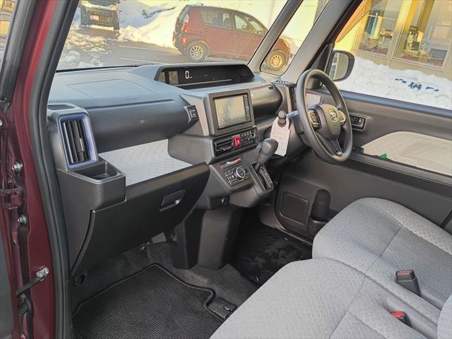 DAIHATSU TANTO 2021 Image 31