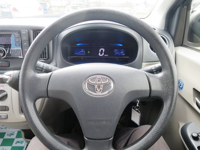 TOYOTA PIXIS EPOCH 4WD 2013 Image 31