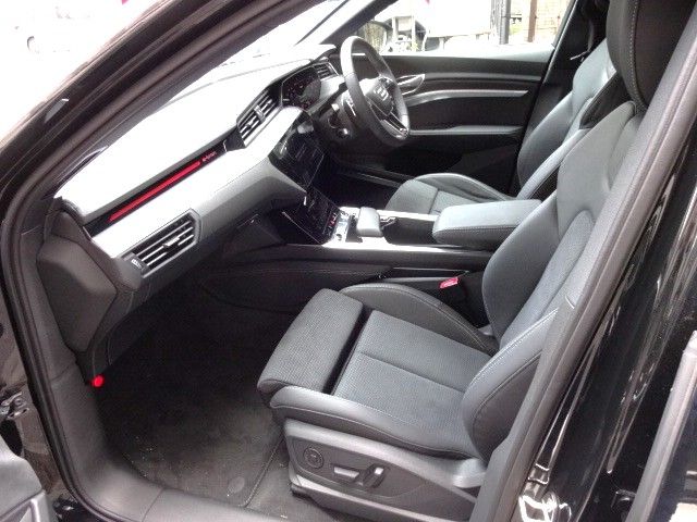 AUDI Q8 E-TRON SPORT 2025 Image 31