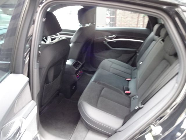 AUDI Q8 E-TRON SPORT 2025 Image 31