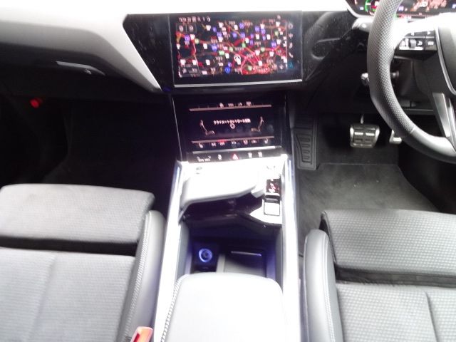 AUDI Q8 E-TRON SPORT 2025 Image 31