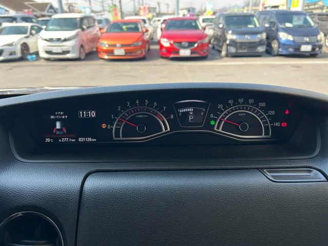 HONDA N BOX CUSTOM 2019 Image 31