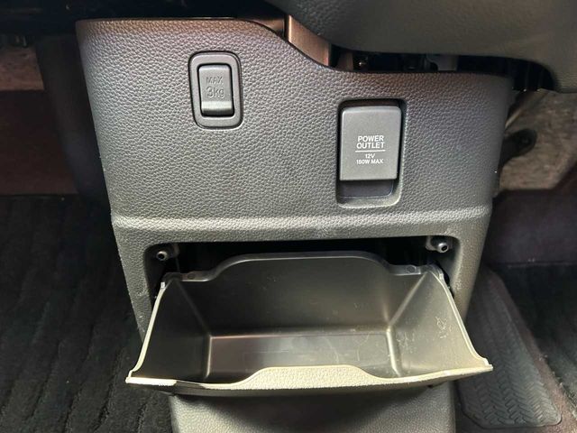 HONDA N BOX CUSTOM 2019 Image 31