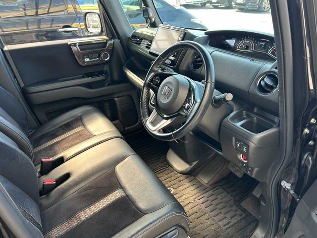 HONDA N BOX CUSTOM 2019 Image 31