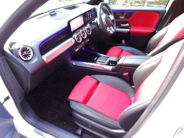 MERCEDES BENZ MERCEDES AMG GLB CLA 2023 Image 31