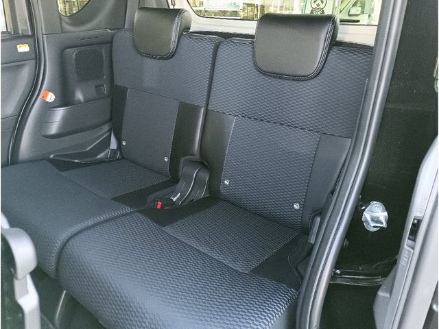 DAIHATSU TANTO CUSTOM 2023 Image 31