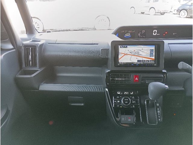 DAIHATSU TANTO CUSTOM 2023 Image 31