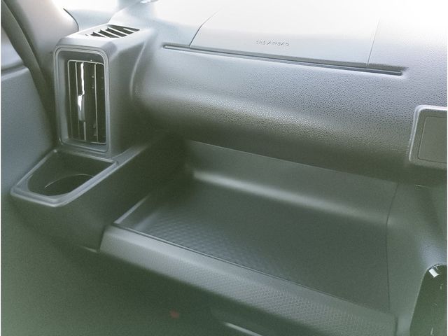 DAIHATSU TANTO CUSTOM 2023 Image 31