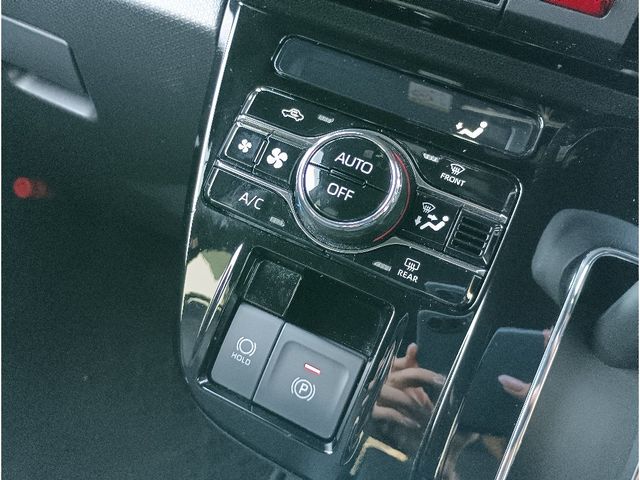 DAIHATSU TANTO CUSTOM 2023 Image 31