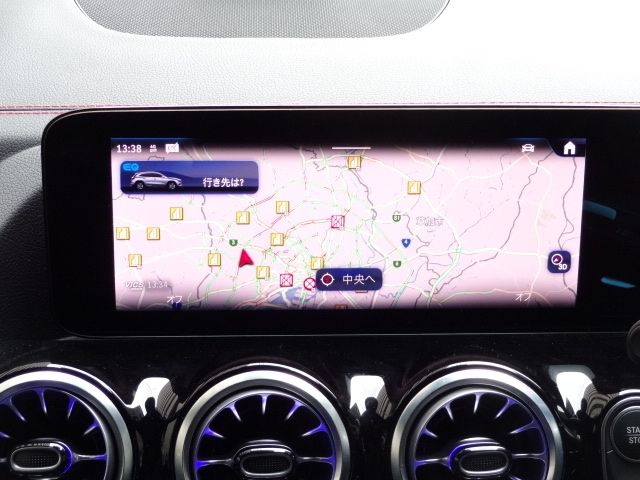 MERCEDES BENZ EQA 2024 Image 31