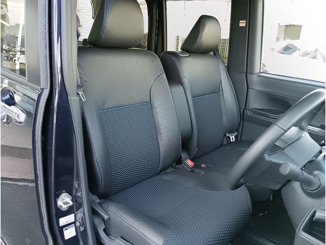 DAIHATSU TANTO CUSTOM 2022 Image 31