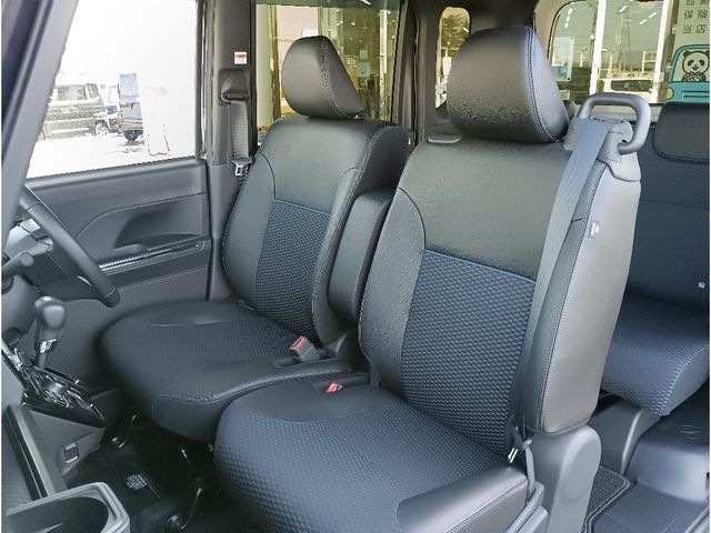 DAIHATSU TANTO CUSTOM 2022 Image 31