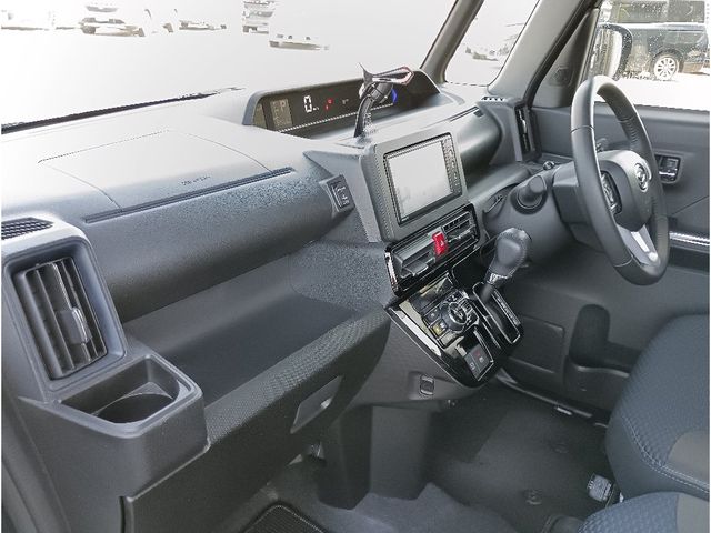 DAIHATSU TANTO CUSTOM 2022 Image 31