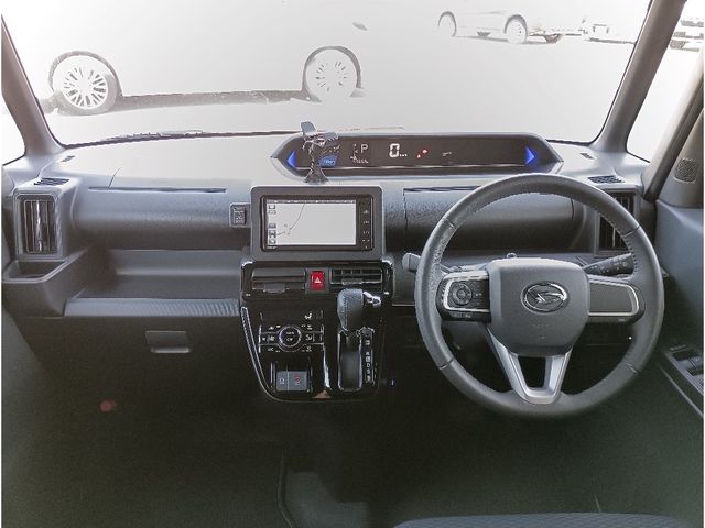 DAIHATSU TANTO CUSTOM 2022 Image 31