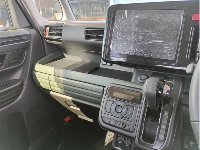 SUZUKI SPACIA GEAR 4WD 2024 Image 31