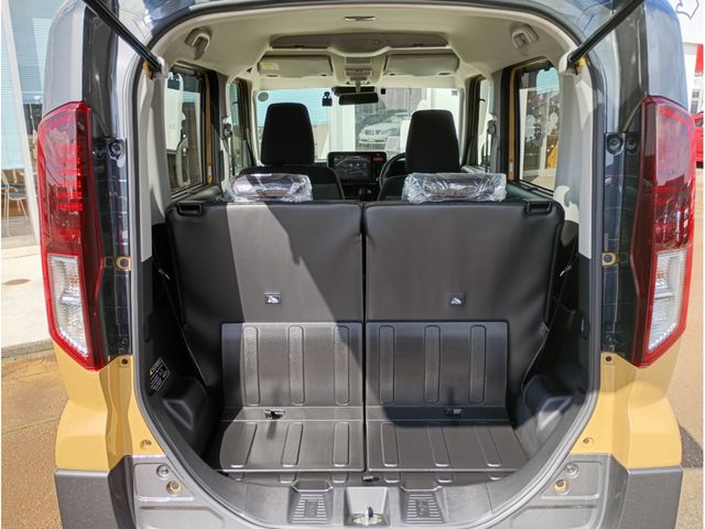 SUZUKI SPACIA GEAR 4WD 2024 Image 31