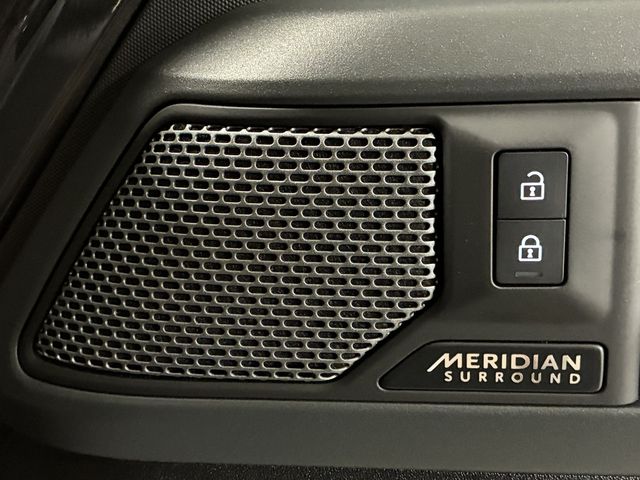 ROVER DEFENDER 2023 Image 31