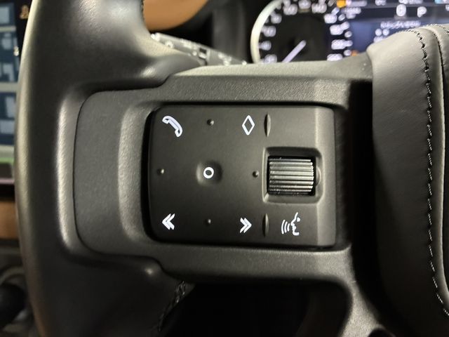 ROVER DEFENDER 2023 Image 31