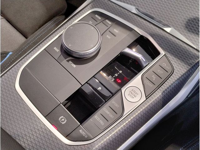 BMW 3SERIES SEDAN 2025 Image 31