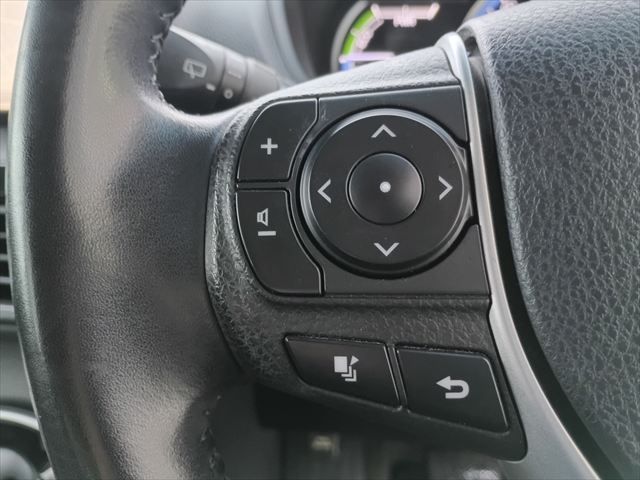 TOYOTA NOAH HYBRID 2016 Image 31