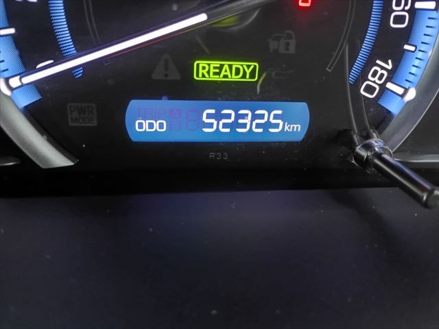 TOYOTA NOAH HYBRID 2016 Image 31