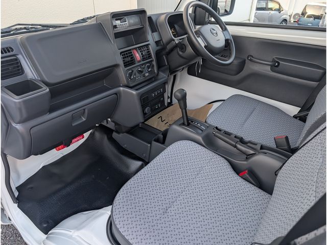 NISSAN CLIPPER TRUCK 4WD 2026 Image 31