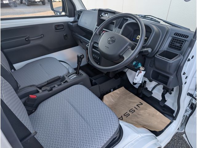 NISSAN CLIPPER TRUCK 4WD 2026 Image 31