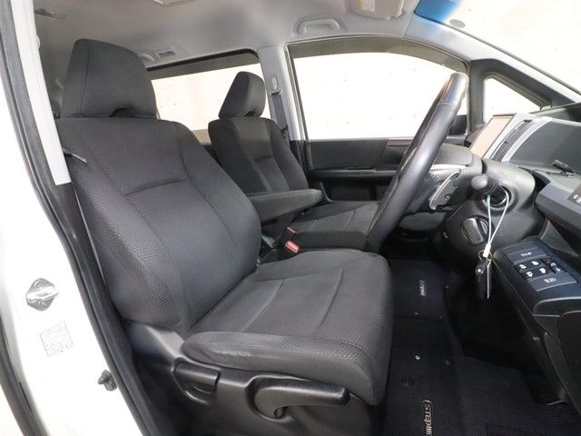 HONDA STEPWAGON SPADA 2012 Image 31