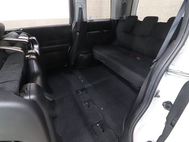 HONDA STEPWAGON SPADA 2012 Image 31