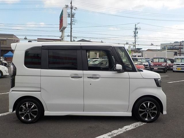 HONDA N BOX CUSTOM 2019 Image 31