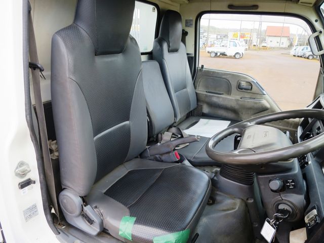 ISUZU ELF 2011 Image 31