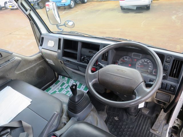 ISUZU ELF 2011 Image 31