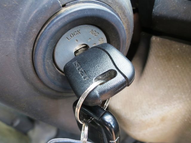 ISUZU ELF 2011 Image 31