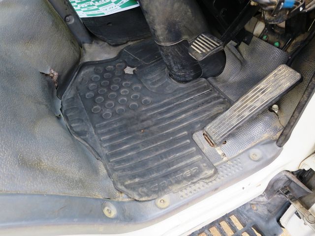 ISUZU ELF 2011 Image 31