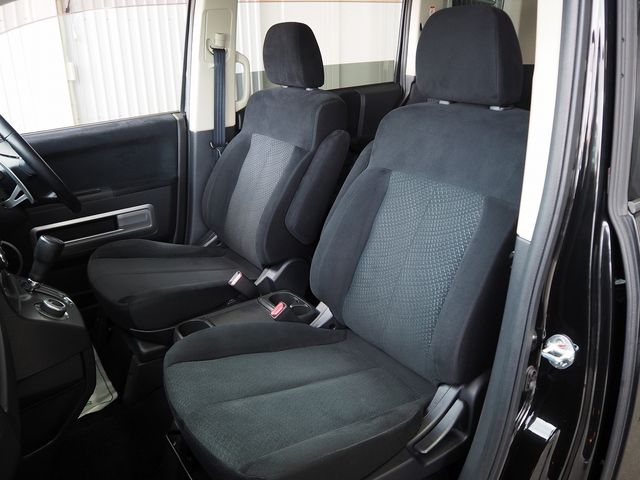 MITSUBISHI DELICA D:5 4WD 2013 Image 31