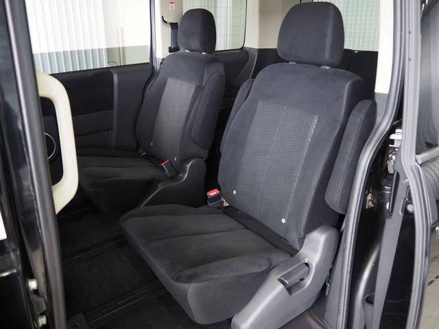 MITSUBISHI DELICA D:5 4WD 2013 Image 31