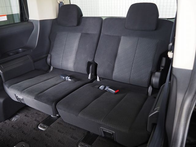 MITSUBISHI DELICA D:5 4WD 2013 Image 31