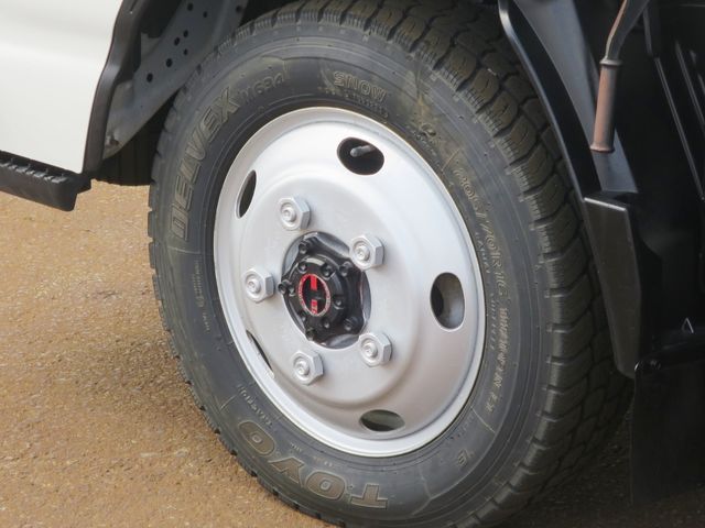 ISUZU ELF 2015 Image 31