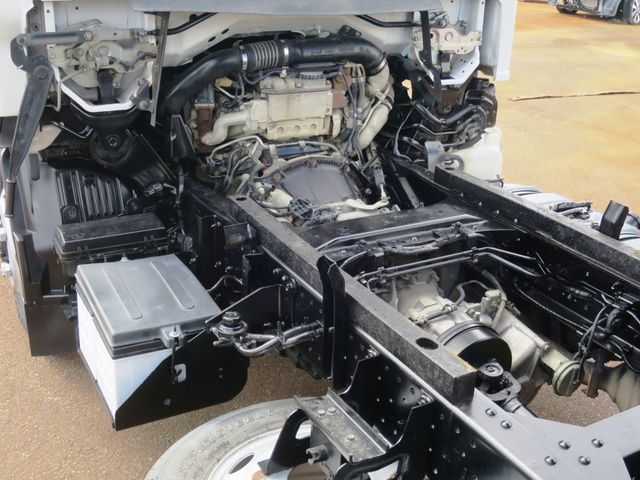 ISUZU ELF 2015 Image 31