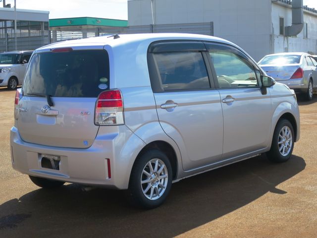 TOYOTA SPADE 2014 Image 31